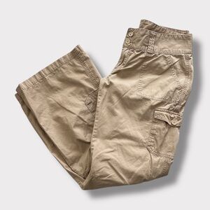 Aeropostale Women’s 7/8 Khaki Cargo Pants Relaxed Fit Multi Pocket Y2K Cotton
